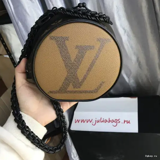 BC VUITTON BOURSICOT LOUIS 0513